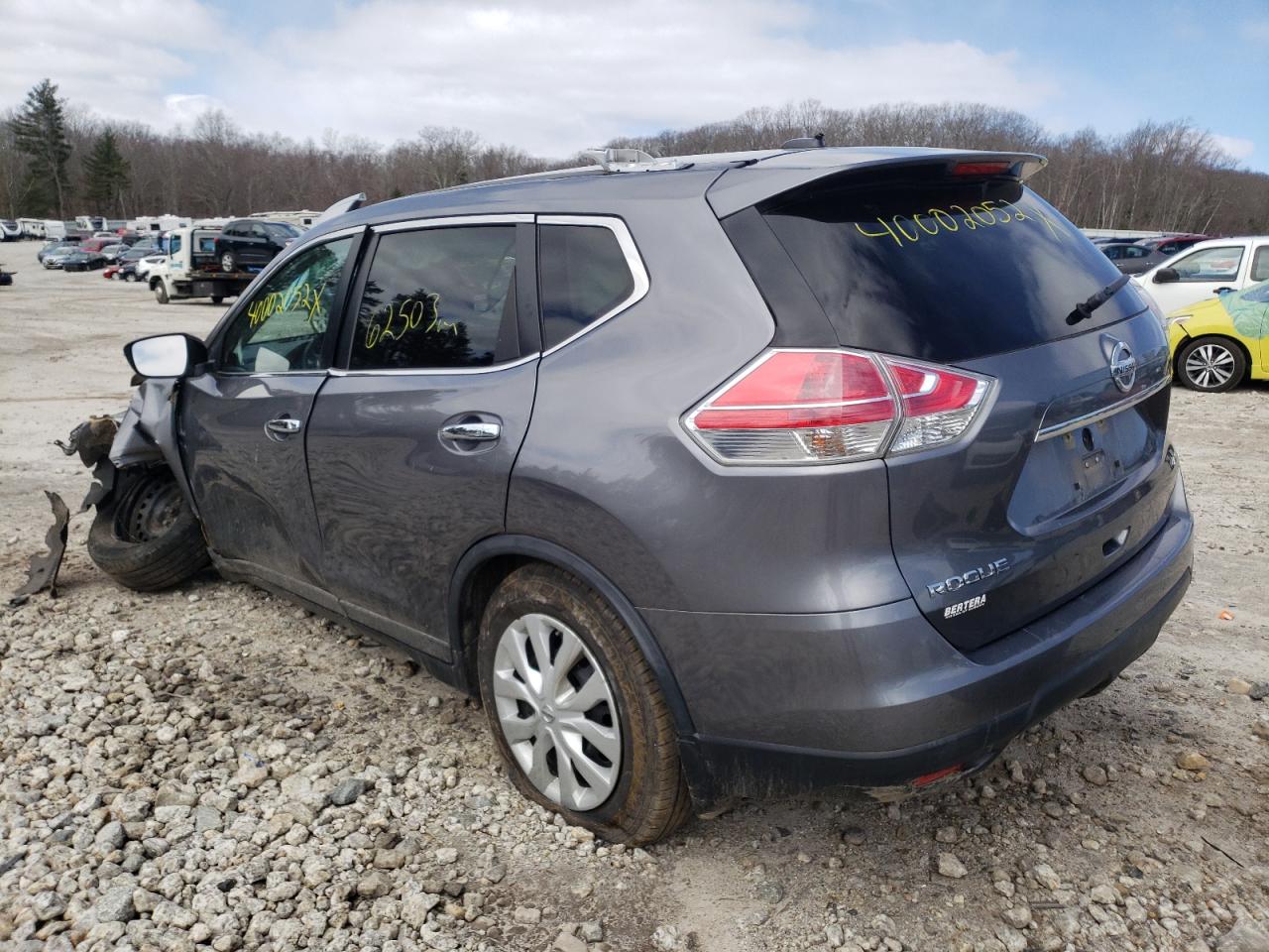 Photo 3 from auction – 2016 NISSAN ROGUE S with VIN KNMAT2MV3GP661570