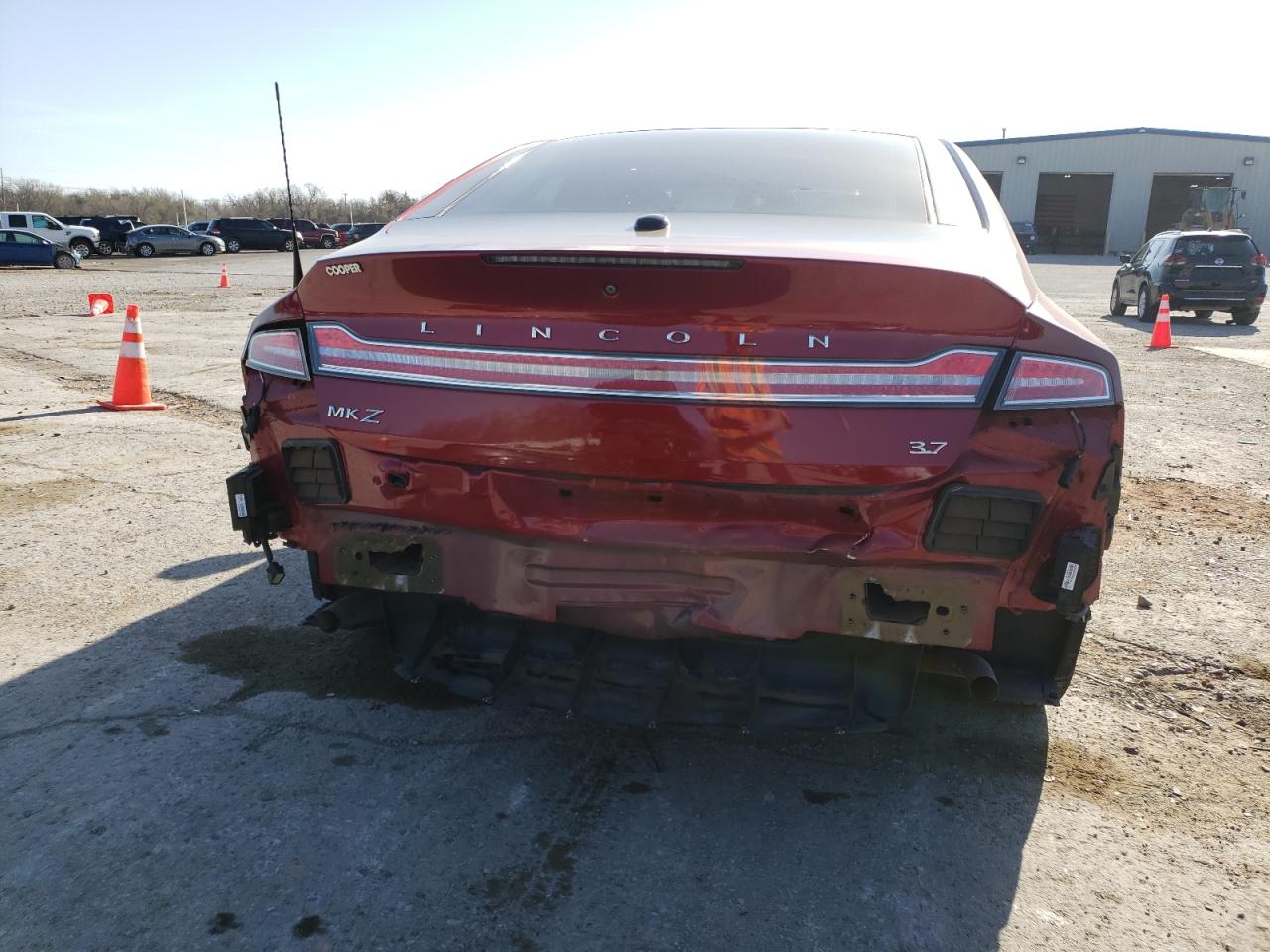 Photo 9 from auction – 2014 LINCOLN MKZ with VIN 3LN6L2GKXER827172