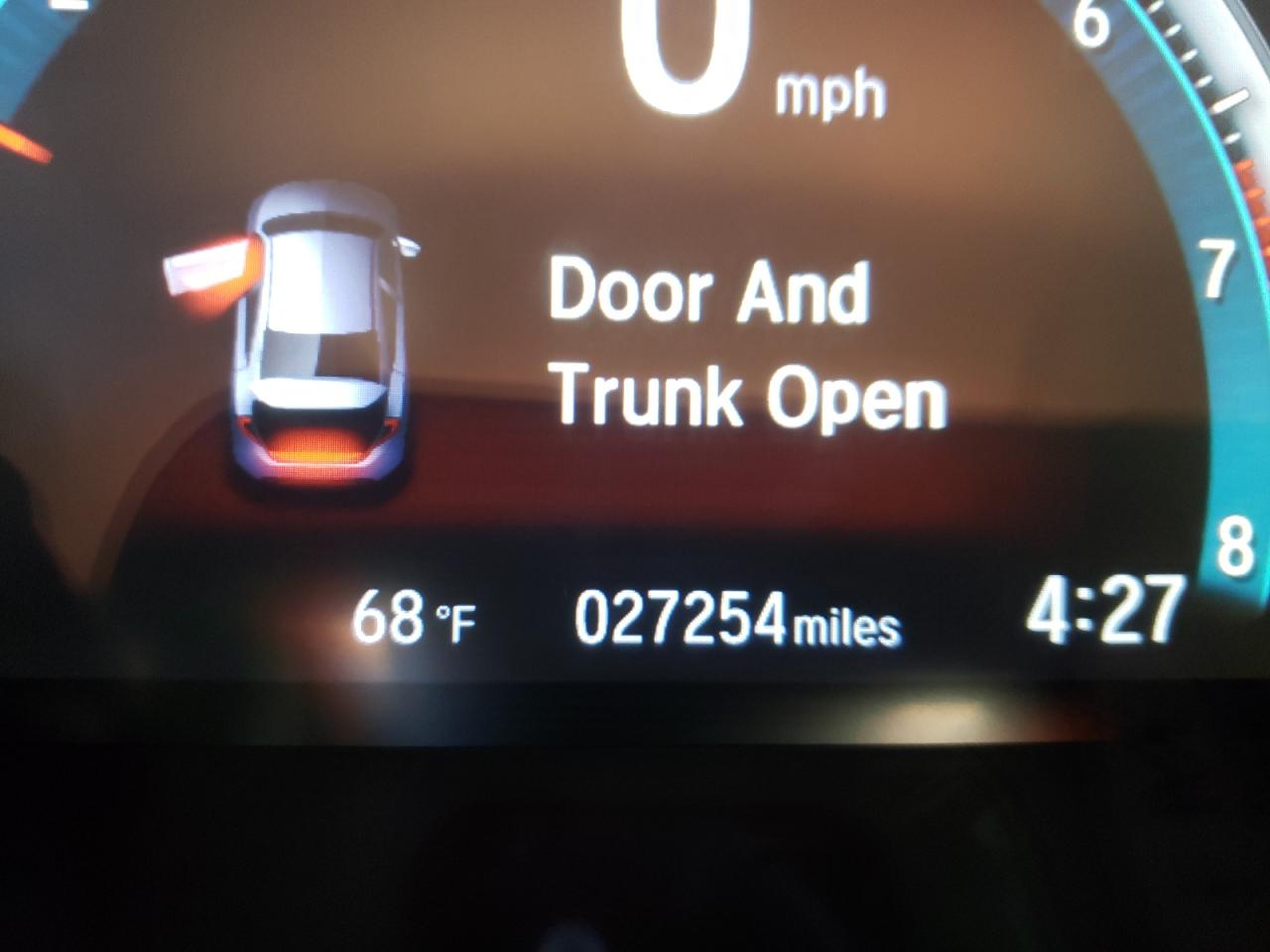 Photo 8 from auction – 2019 HONDA CIVIC LX with VIN 19XFC2F67KE208797