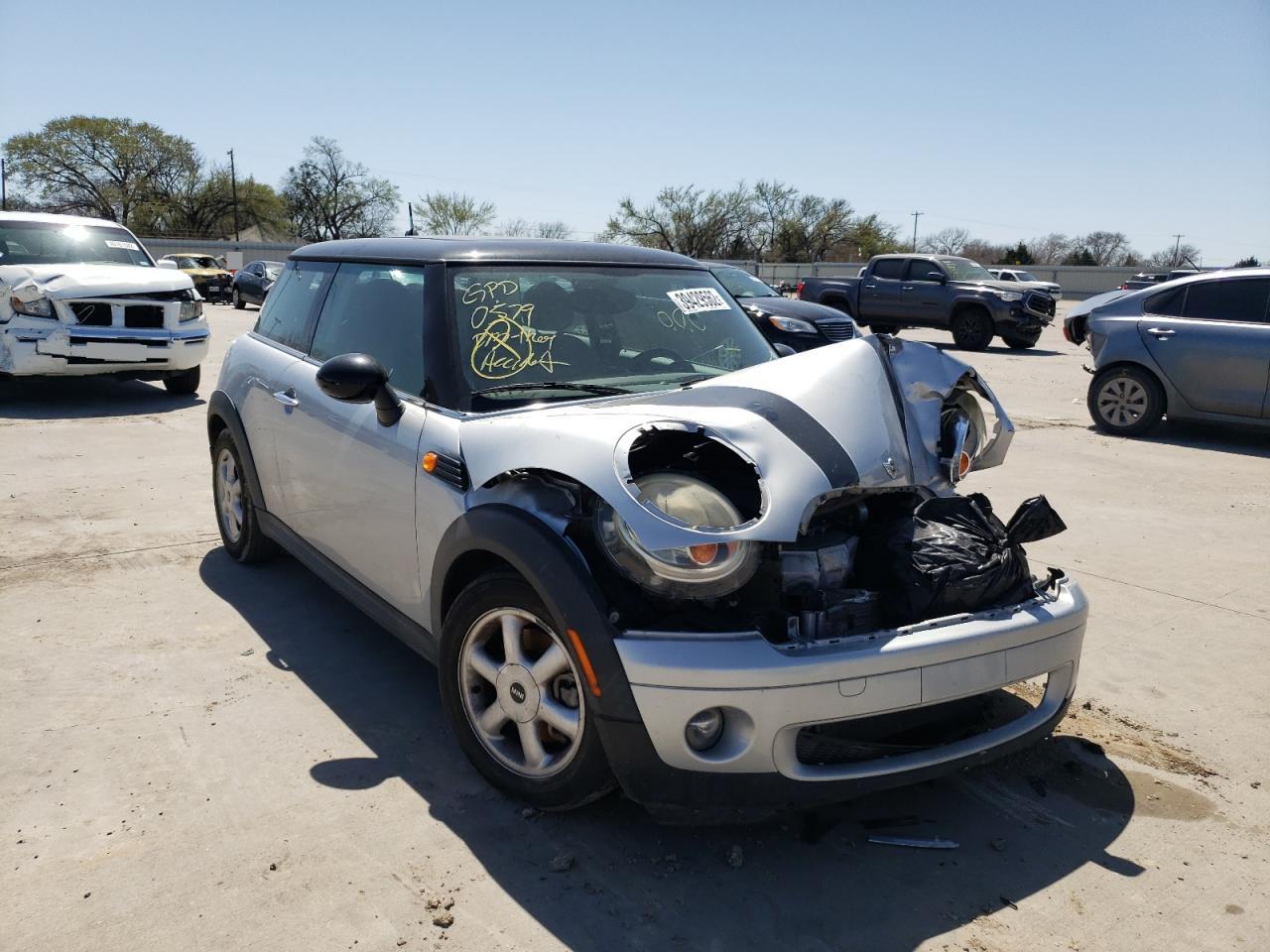 MINI COOPER 2008 with VIN WMWMF33578TT63119 - Photo from auction
