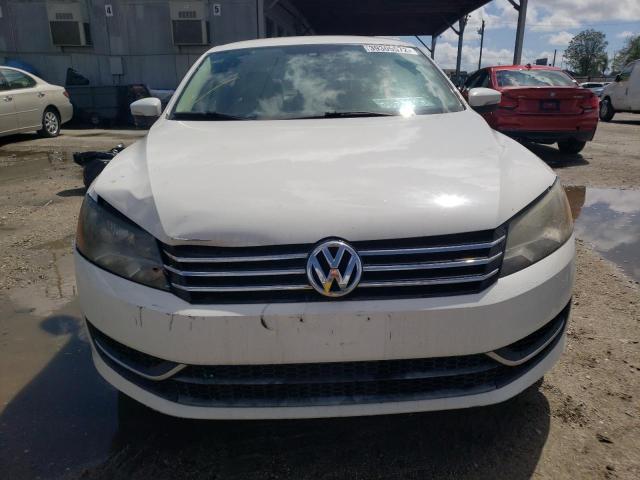 Photo 9 from auction – 2015 VOLKSWAGEN PASSAT SE with VIN 1VWBT7A30FC064707