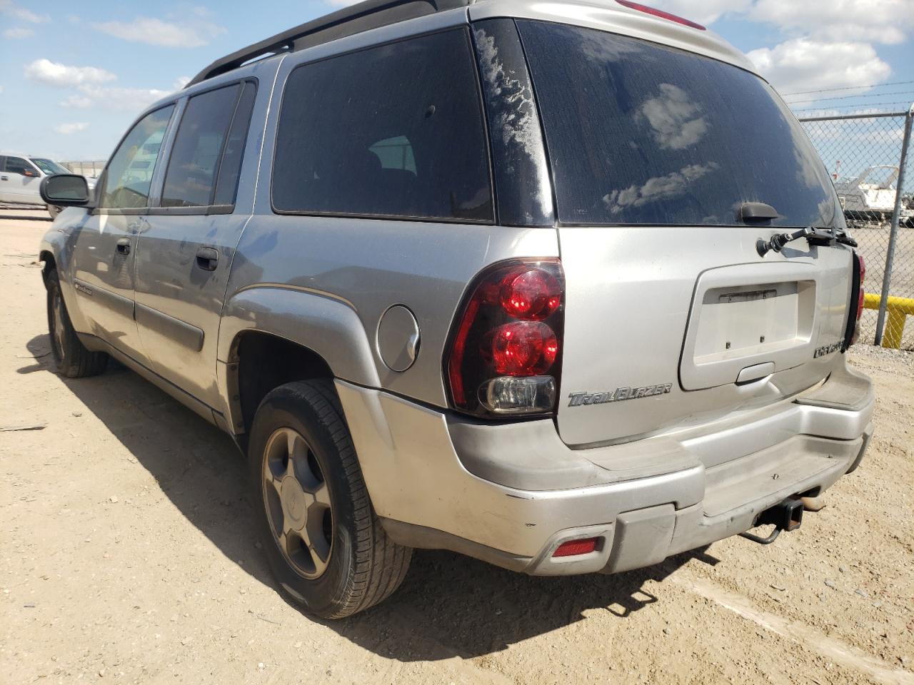 Photo 3 from auction – 2004 CHEVROLET TRAILBLAZE with VIN 1GNES16S246229997
