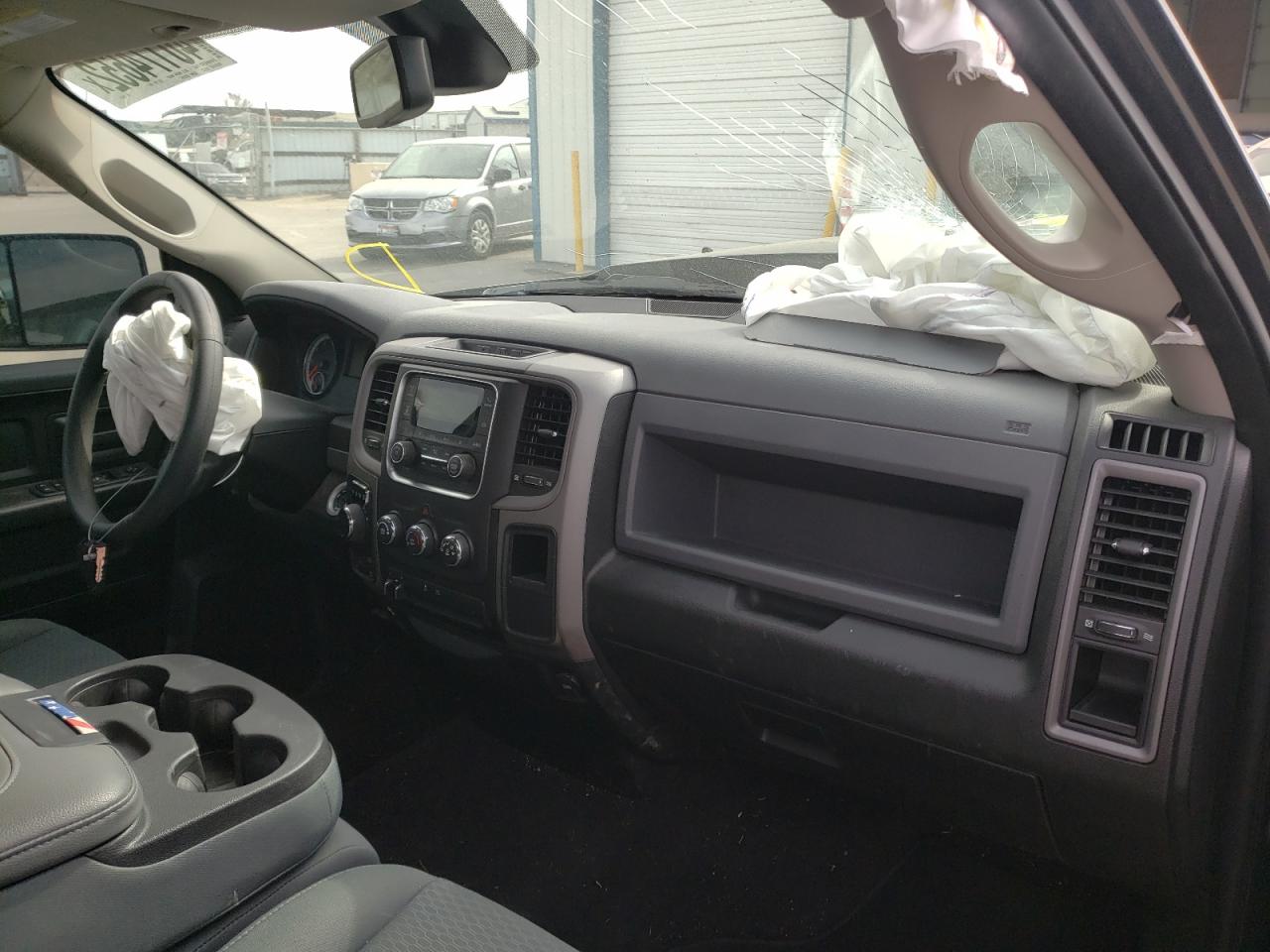 Photo 9 from auction – 2019 RAM 1500 CLASS with VIN 1C6RR7FT1KS626372