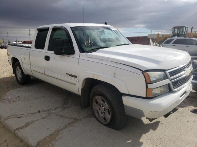 CHEVROLET SILVERADO 2007 with VIN 1GCEK19B67E160147 - Photo from auction