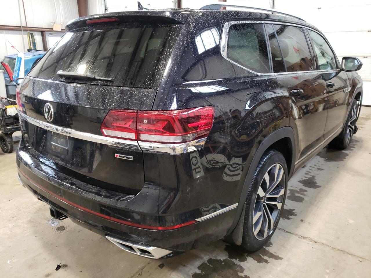 Photo 4 from auction – 2021 VOLKSWAGEN ATLAS SEL with VIN 1V2FR2CA4MC558002