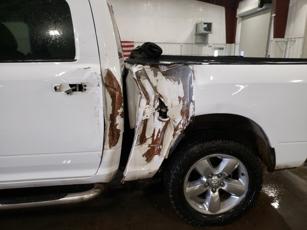 Photo 9 from auction – 2017 RAM 1500 SLT with VIN 3C6RR7LT9HG564577