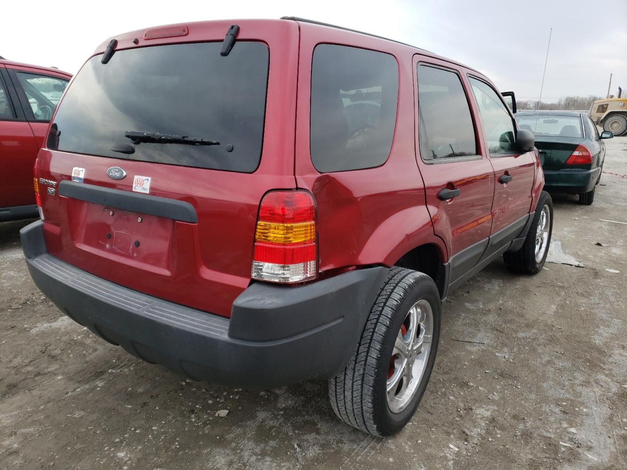 Photo 4 from auction – 2004 FORD ESCAPE XLT with VIN 1FMYU03174KA39377