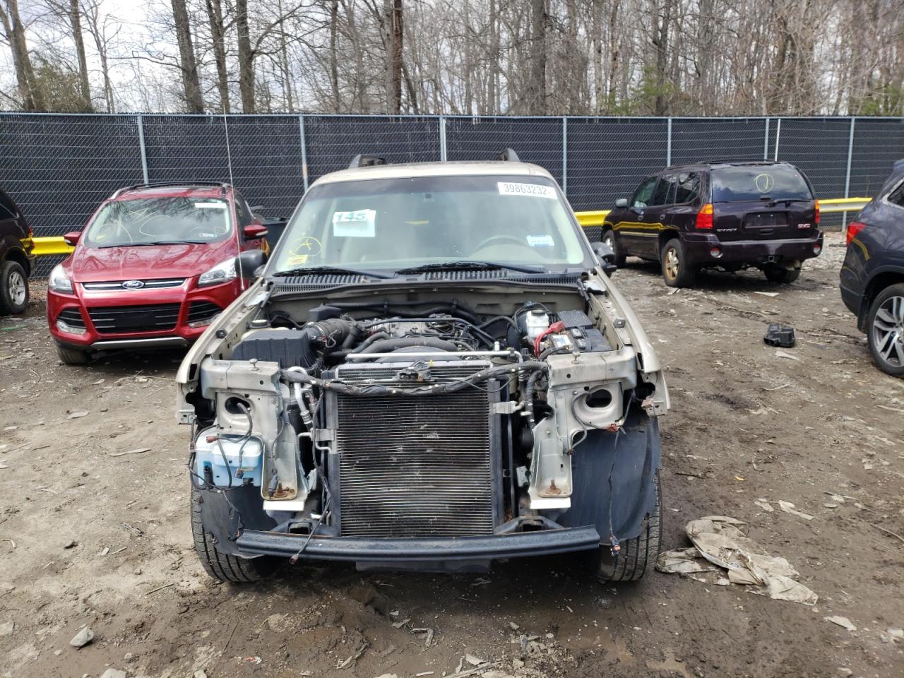 Photo 9 from auction – 2005 FORD EXPLORER L with VIN 1FMDU75W65UA37612