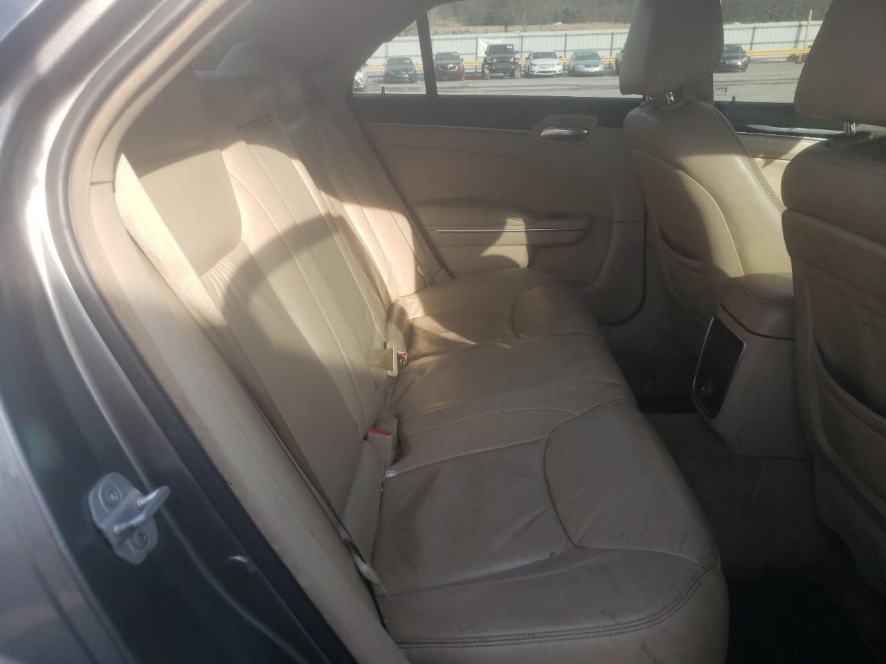 Photo 6 from auction – 2011 CHRYSLER 300 LIMITE with VIN 2C3CA5CG8BH599250