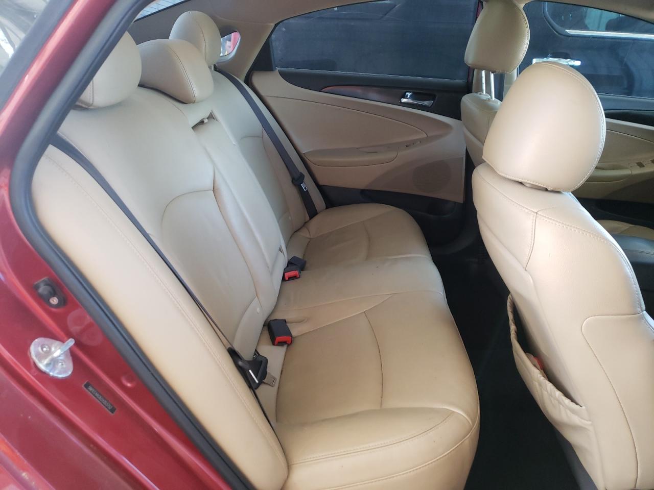 Photo 6 from auction – 2012 HYUNDAI SONATA SE with VIN 5NPEC4AC6CH353752
