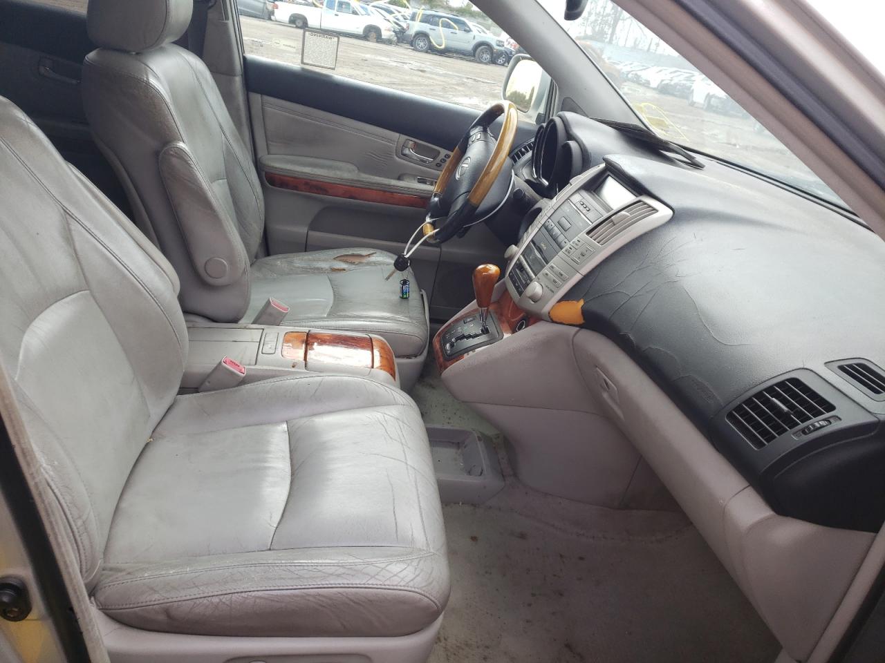 Photo 5 from auction – 2004 LEXUS RX 330 with VIN 2T2GA31UX4C017412