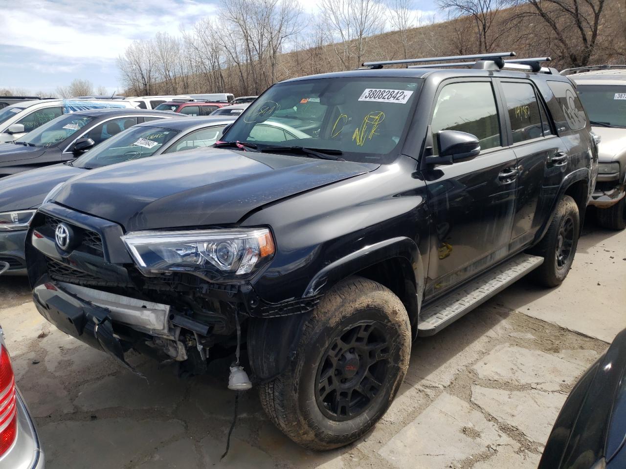 Photo 2 from auction – 2019 TOYOTA 4RUNNER SR with VIN JTEBU5JR9K5664998