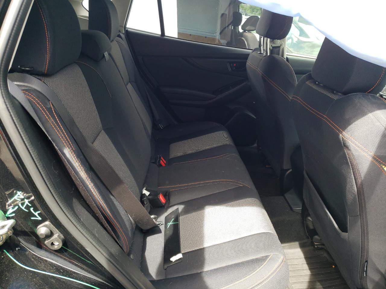 Photo 6 from auction – 2019 SUBARU CROSSTREK with VIN JF2GTAEC6K8342587