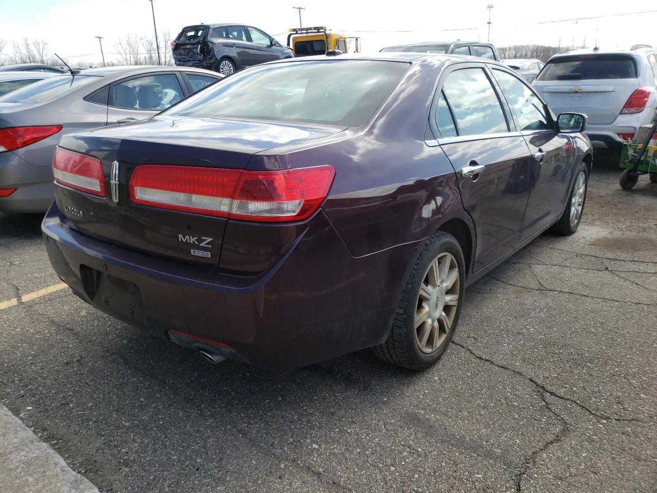 Photo 4 from auction – 2011 LINCOLN MKZ with VIN 3LNHL2JC9BR776317