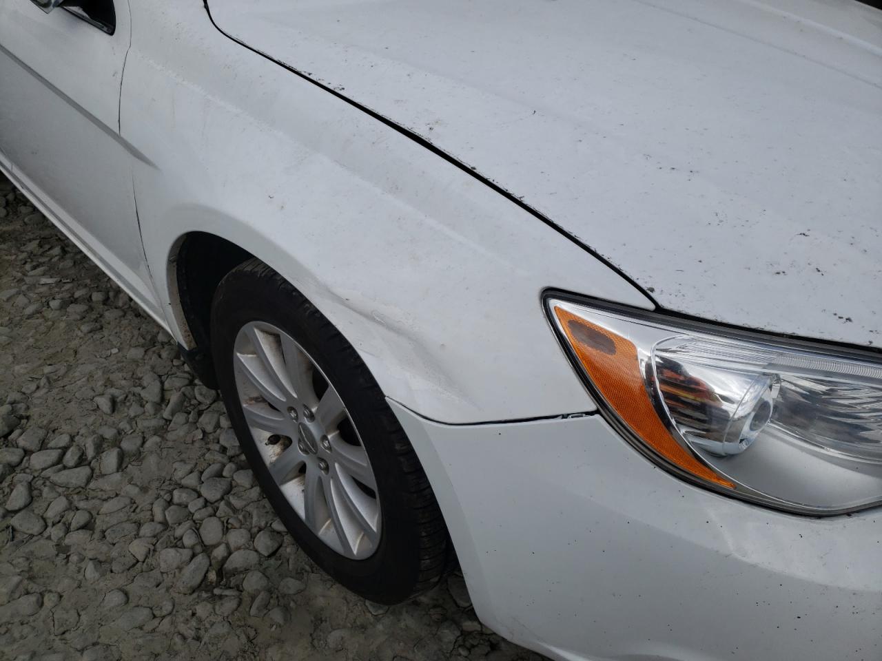 Photo 9 from auction – 2011 CHRYSLER 200 TOURIN with VIN 1C3BC1FB5BN589619