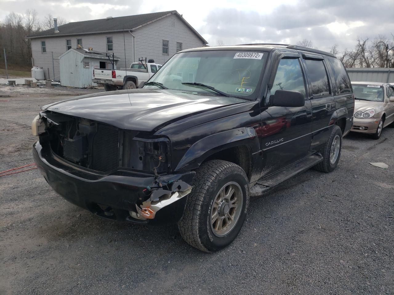 Photo 2 from auction – 2000 CADILLAC ESCALADE L with VIN 1GYEK63R6YR200637