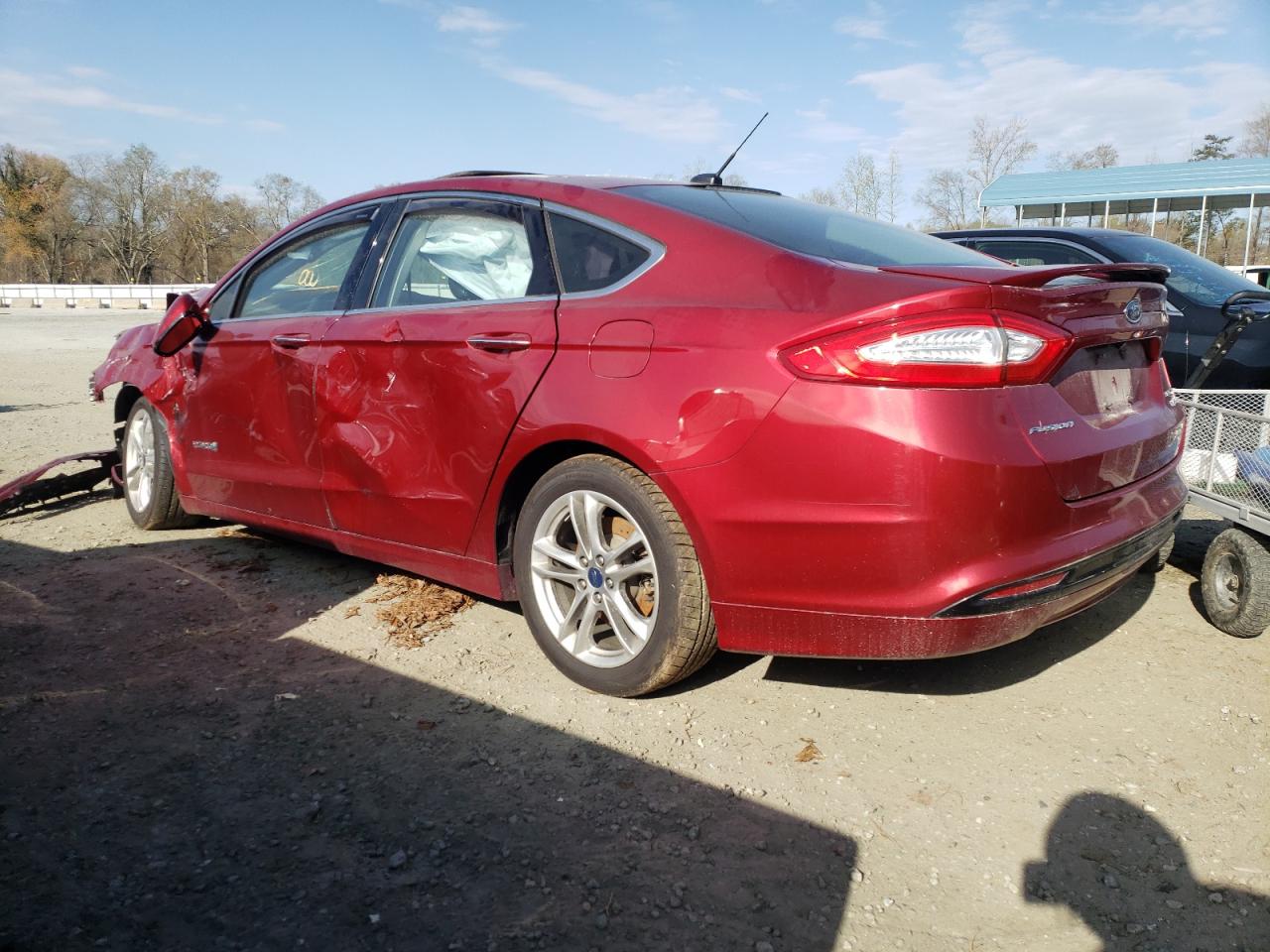 Photo 3 from auction – 2016 FORD FUSION TIT with VIN 3FA6P0RU3GR140944