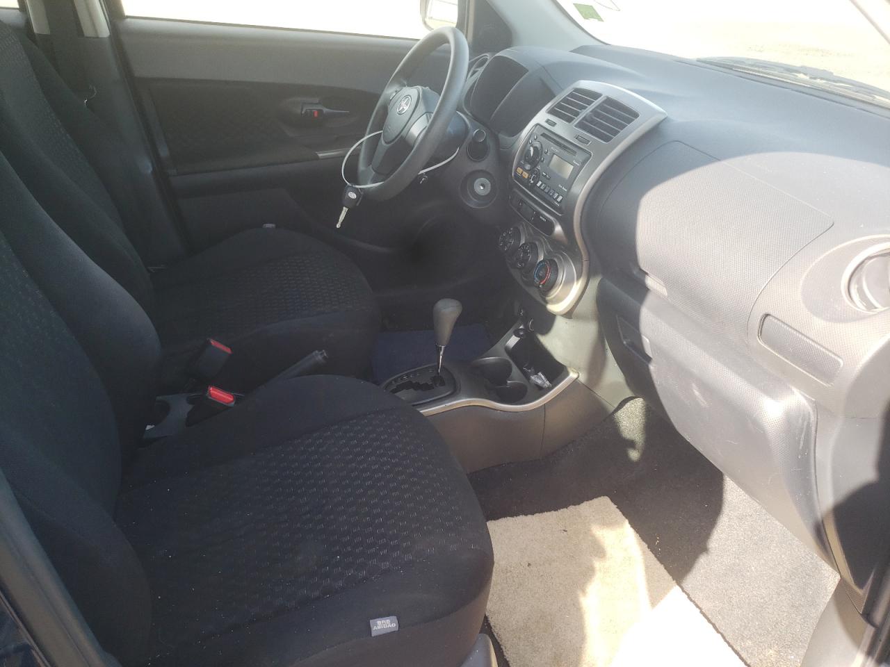 Photo 5 from auction – 2013 TOYOTA SCION XD with VIN JTKKUPB42D1029692