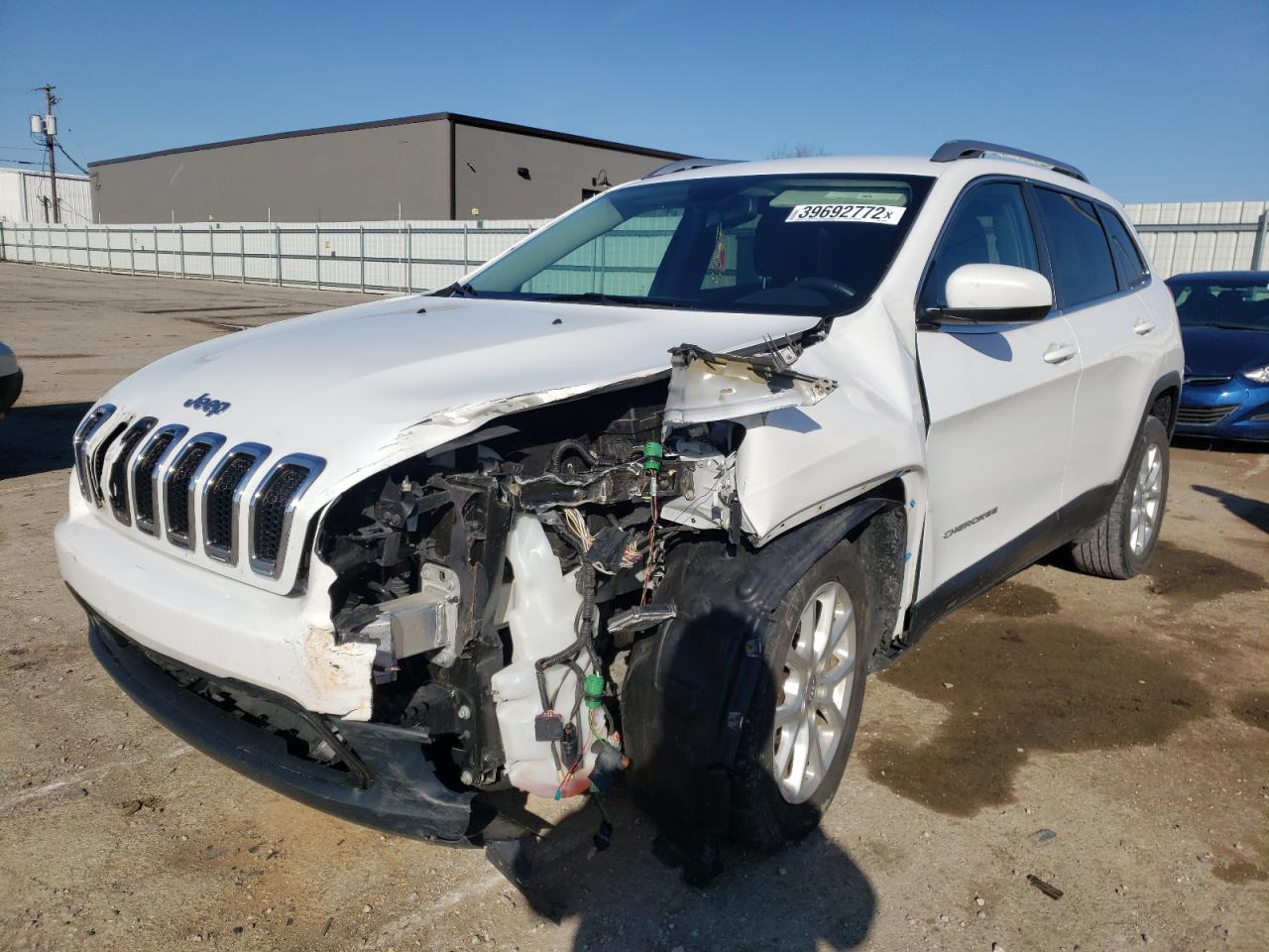 Photo 2 from auction – 2016 JEEP CHEROKEE L with VIN 1C4PJLCB8GW179356