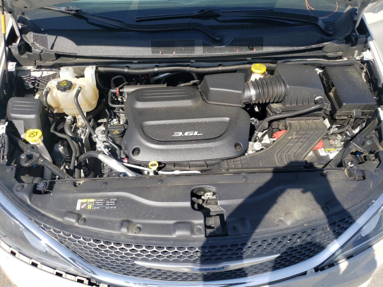Photo 7 from auction – 2017 CHRYSLER PACIFICA T with VIN 2C4RC1EG6HR743595