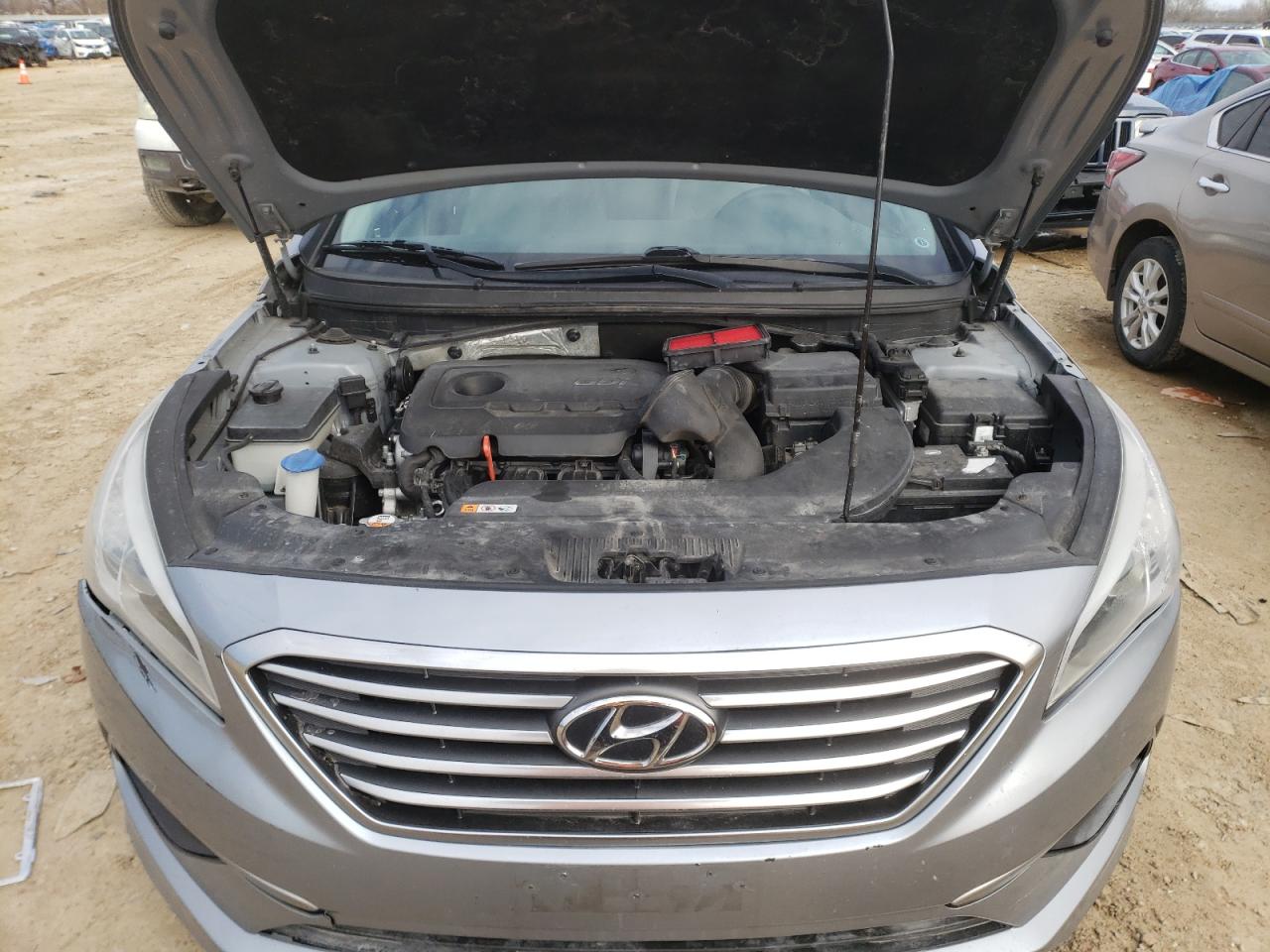 Photo 7 from auction – 2016 HYUNDAI SONATA SE with VIN 5NPE24AF0GH262673