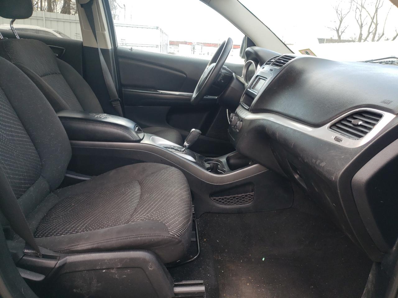 Photo 5 from auction – 2015 DODGE JOURNEY SE with VIN 3C4PDCAB3FT588458
