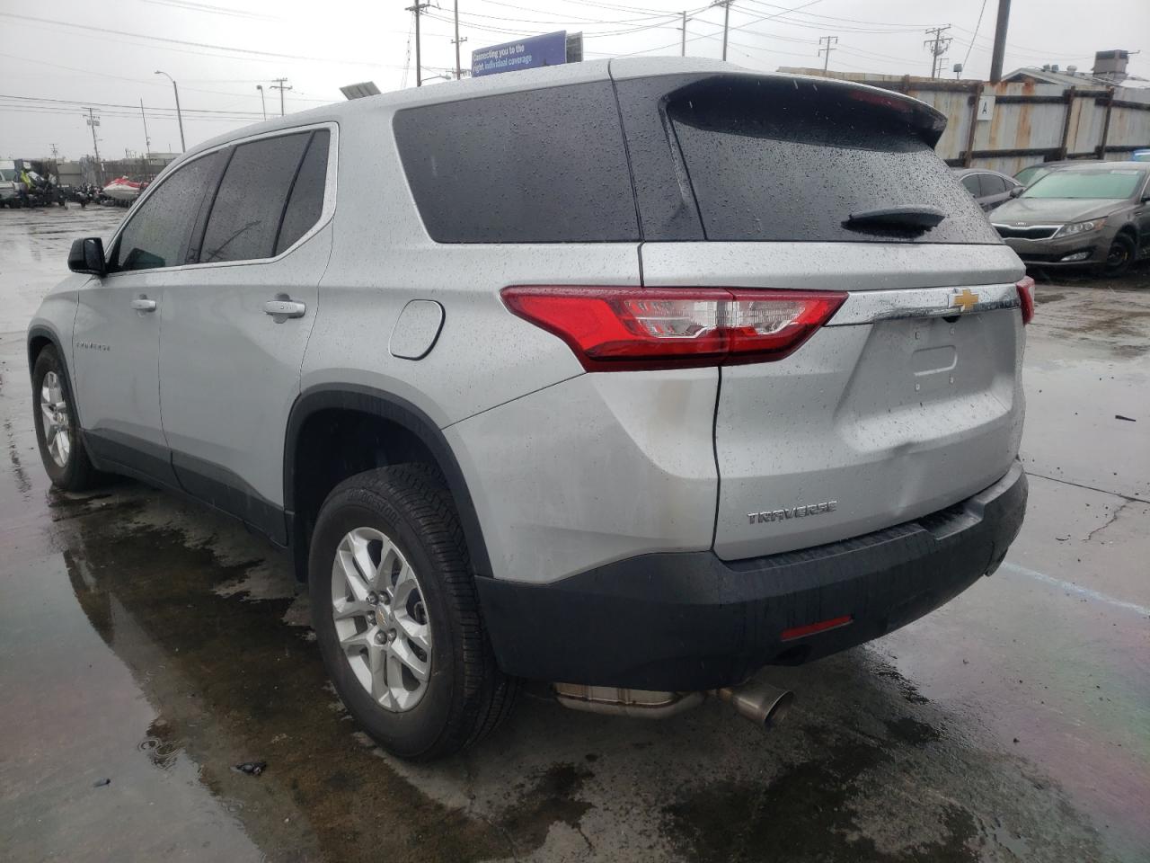 Photo 3 from auction – 2021 CHEVROLET TRAVERSE L with VIN 1GNERFKW8MJ104033