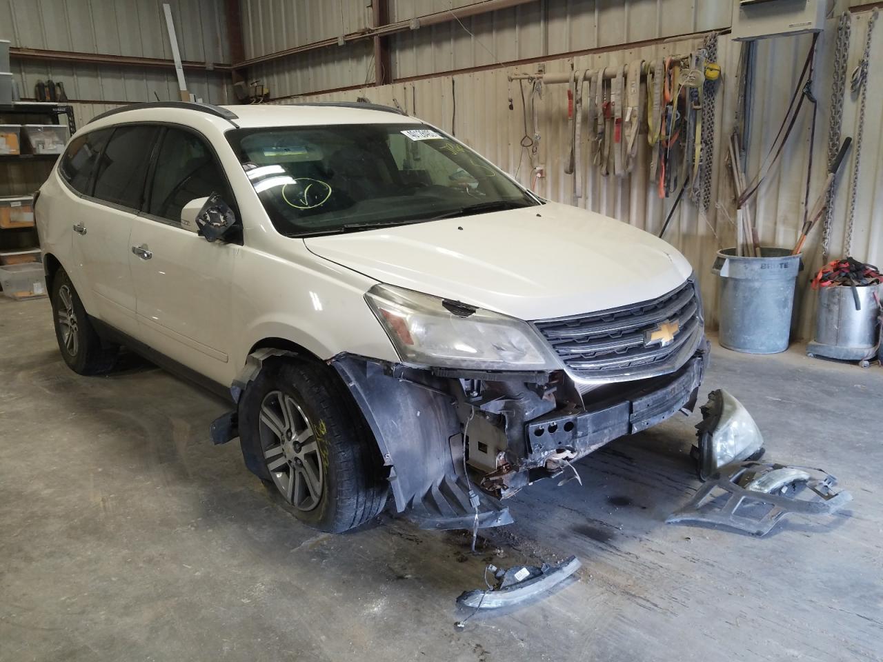Photo 12 from auction – 2015 CHEVROLET TRAVERSE L with VIN 1GNKRGKD0FJ233104