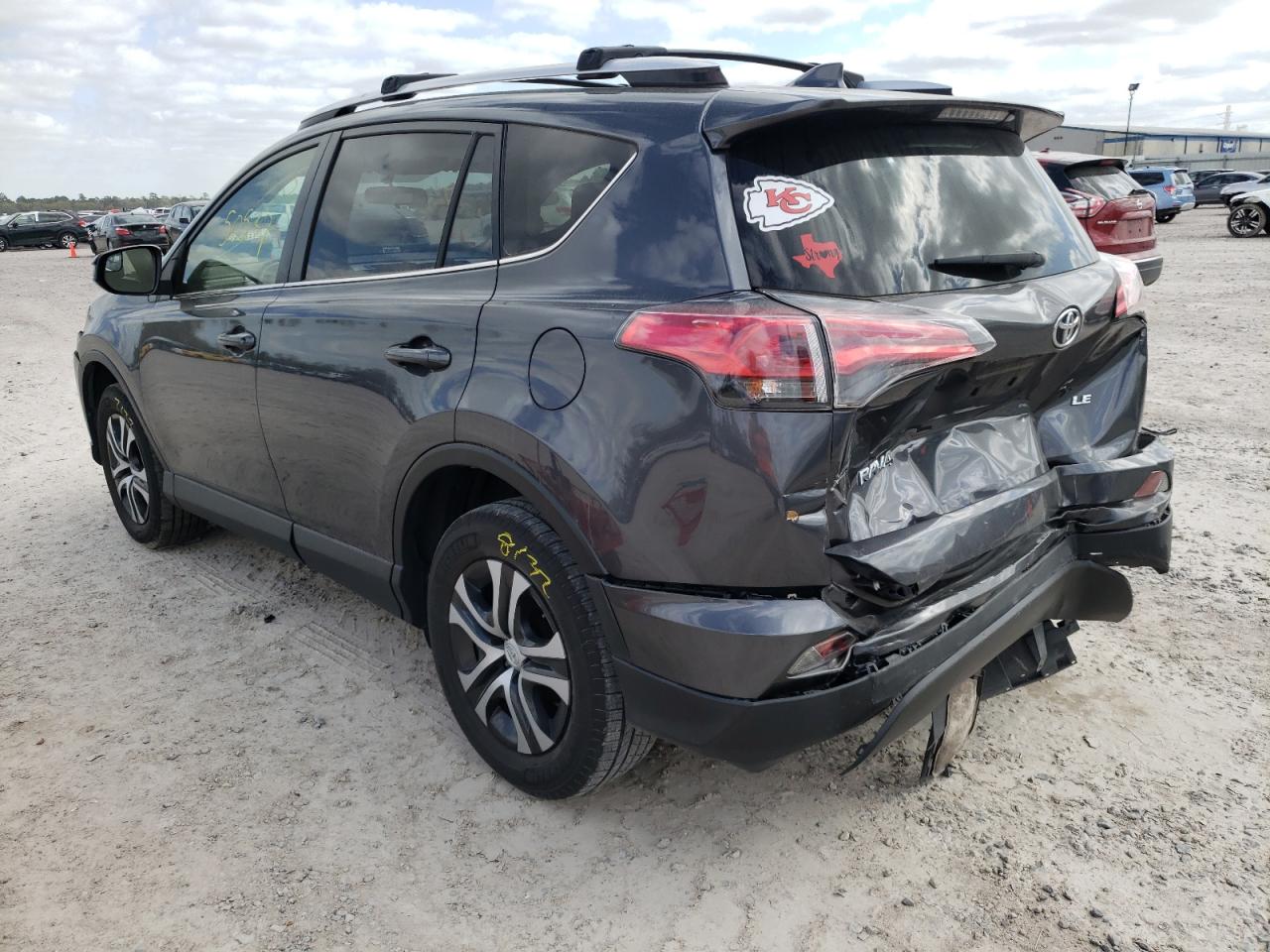 Photo 3 from auction – 2016 TOYOTA RAV4 LE with VIN JTMZFREV2GD085750