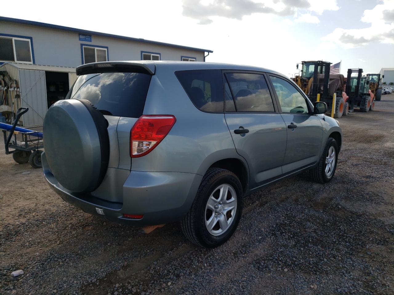 Photo 4 from auction – 2007 TOYOTA RAV4 with VIN JTMZD33V675034042
