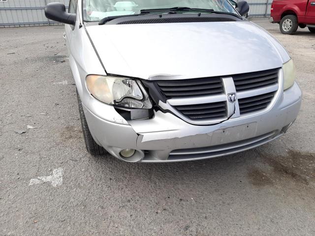 Photo 9 from auction – 2005 DODGE GRAND CARA with VIN 2D4GP44L25R379850