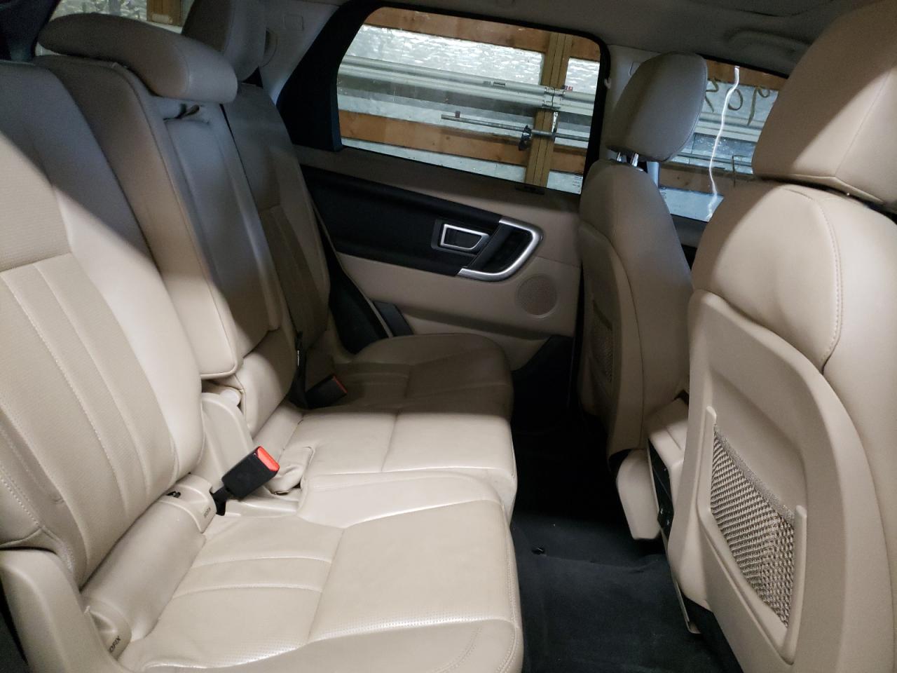 Photo 6 from auction – 2017 LAND ROVER DISCOVERY with VIN SALCR2BG0HH715309