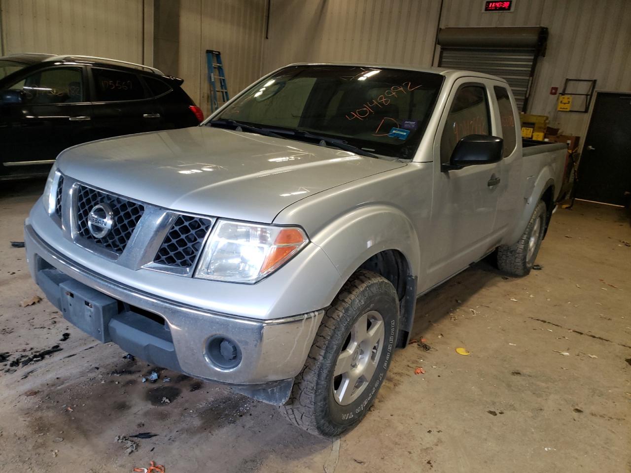 Photo 2 from auction – 2007 NISSAN FRONTIER K with VIN 1N6AD06W17C454607