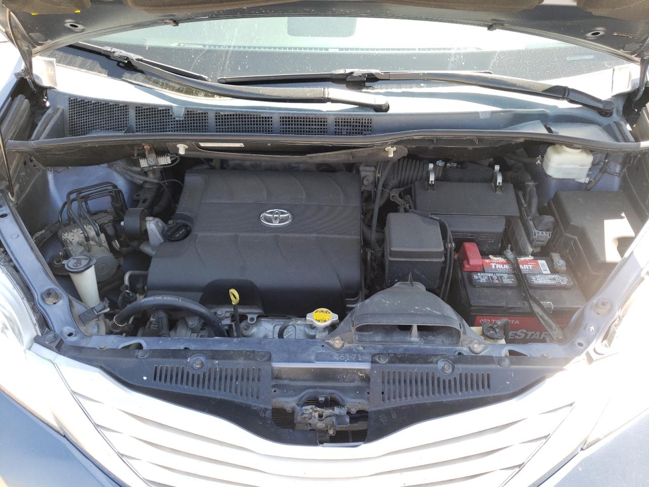 Photo 7 from auction – 2014 TOYOTA SIENNA XLE with VIN 5TDYK3DC6ES427237