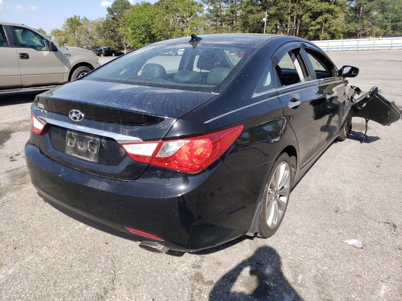 Photo 4 from auction – 2012 HYUNDAI SONATA SE with VIN 5NPEC4AC7CH493261