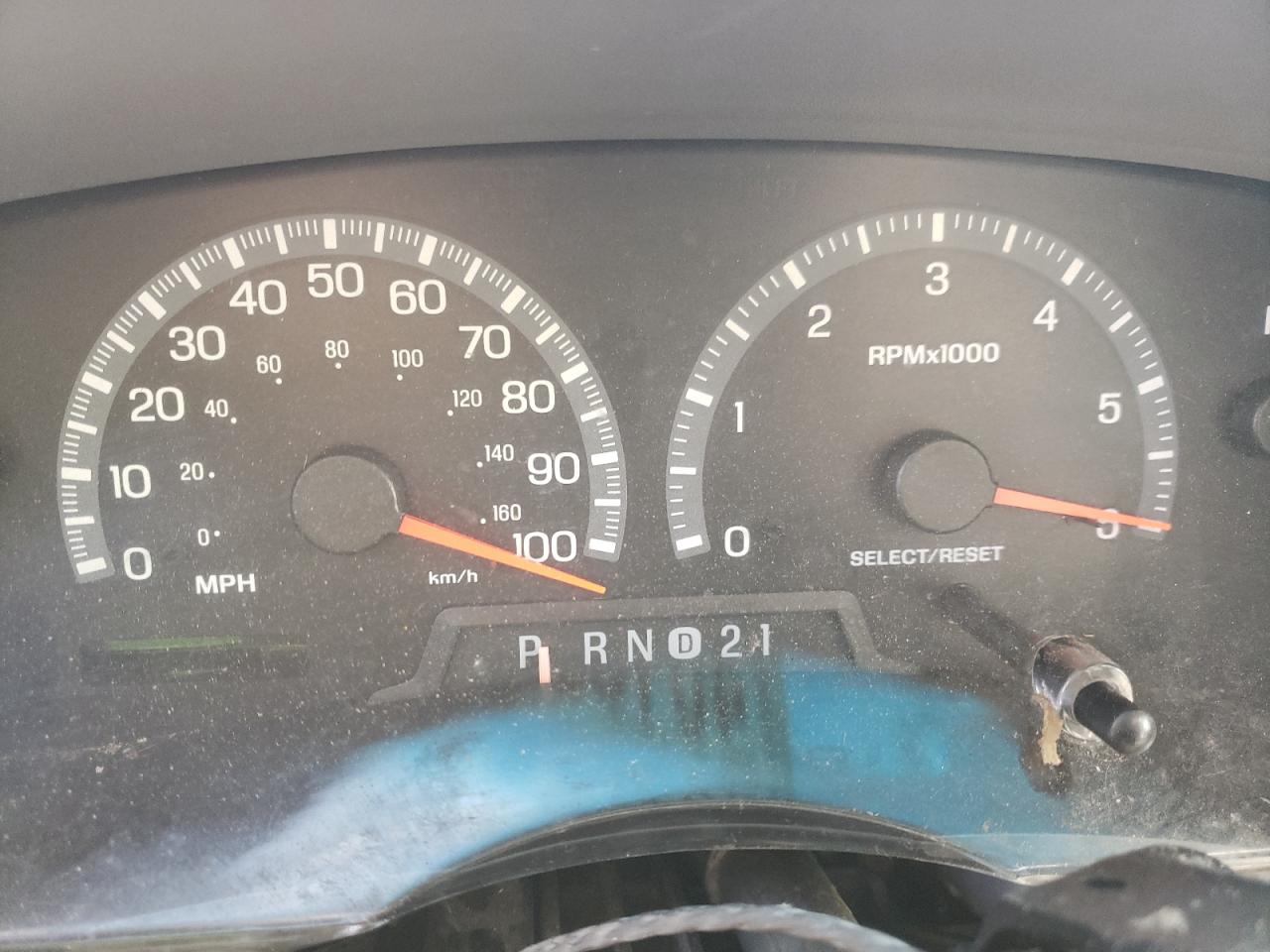 Photo 8 from auction – 2001 FORD F150 with VIN 1FTRX17W01NA33491
