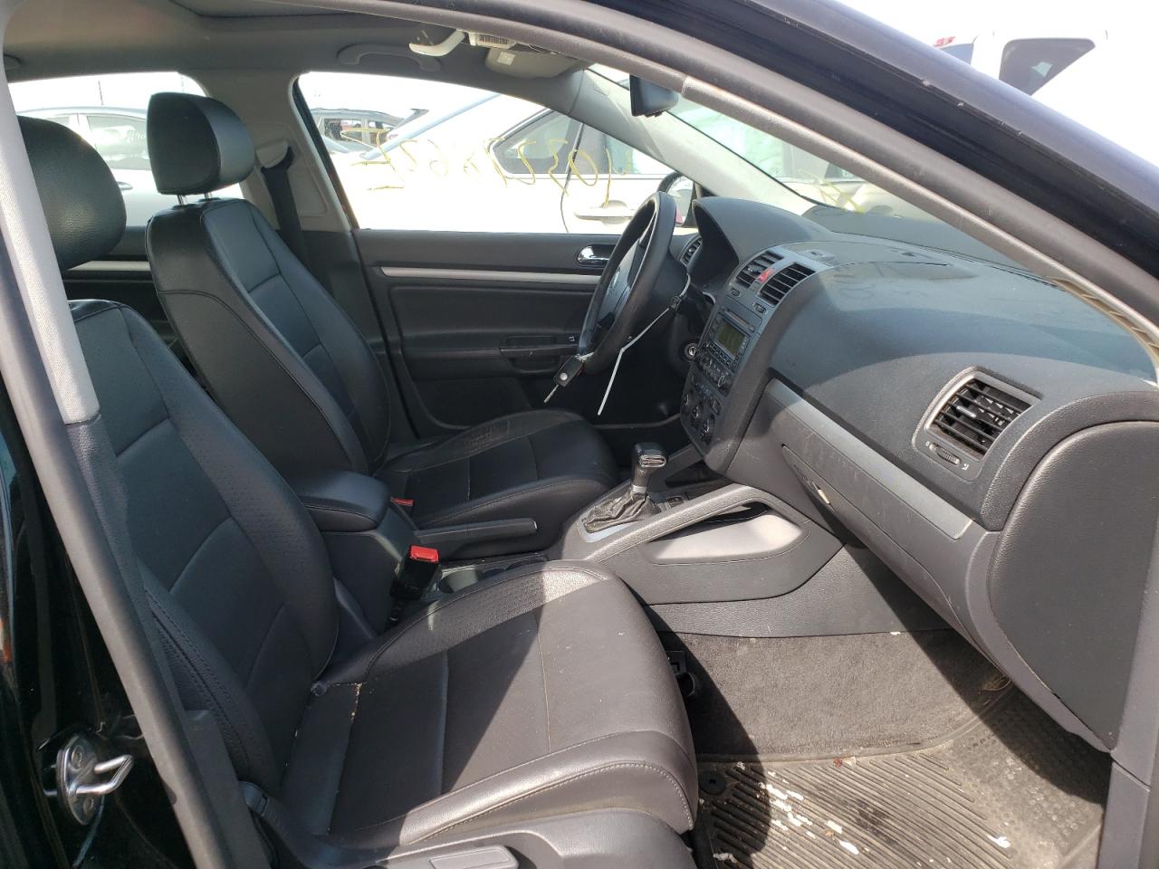 Photo 5 from auction – 2005 VOLKSWAGEN NEW JETTA with VIN 3VWSF71K35M602294