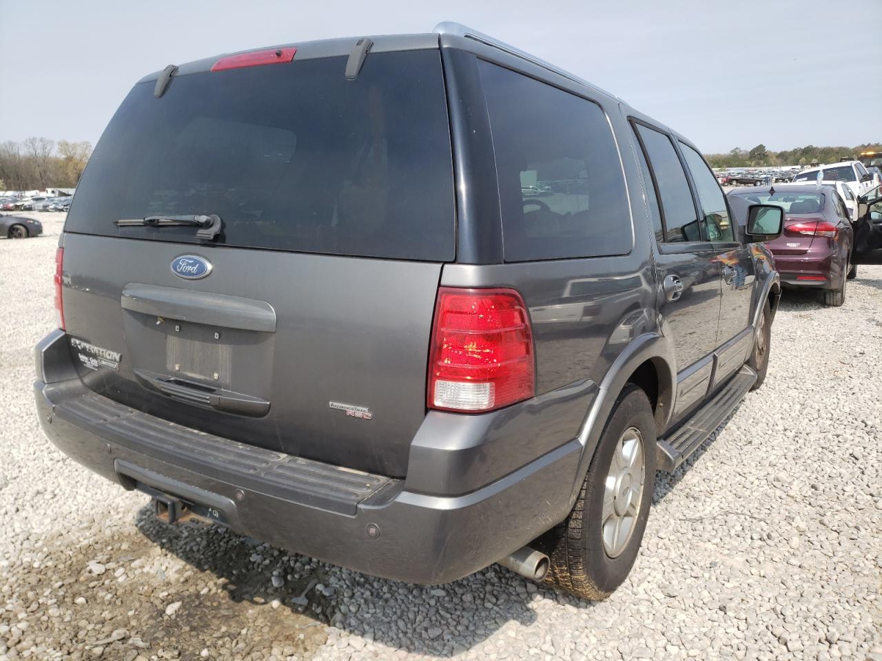 Photo 4 from auction – 2005 FORD EXPEDITION with VIN 1FMFU19505LA48635