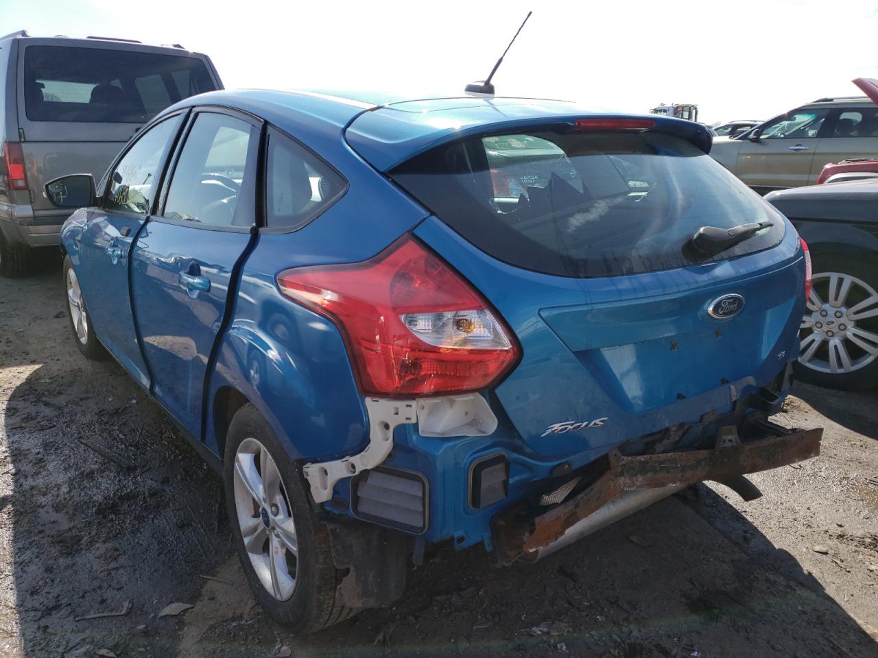 Photo 3 from auction – 2012 FORD FOCUS SE with VIN 1FAHP3K27CL118425