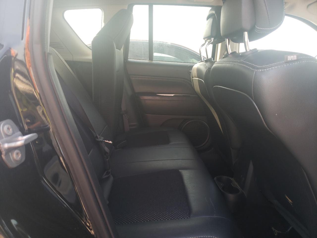 Photo 6 from auction – 2017 JEEP COMPASS LA with VIN 1C4NJCEA4HD141373