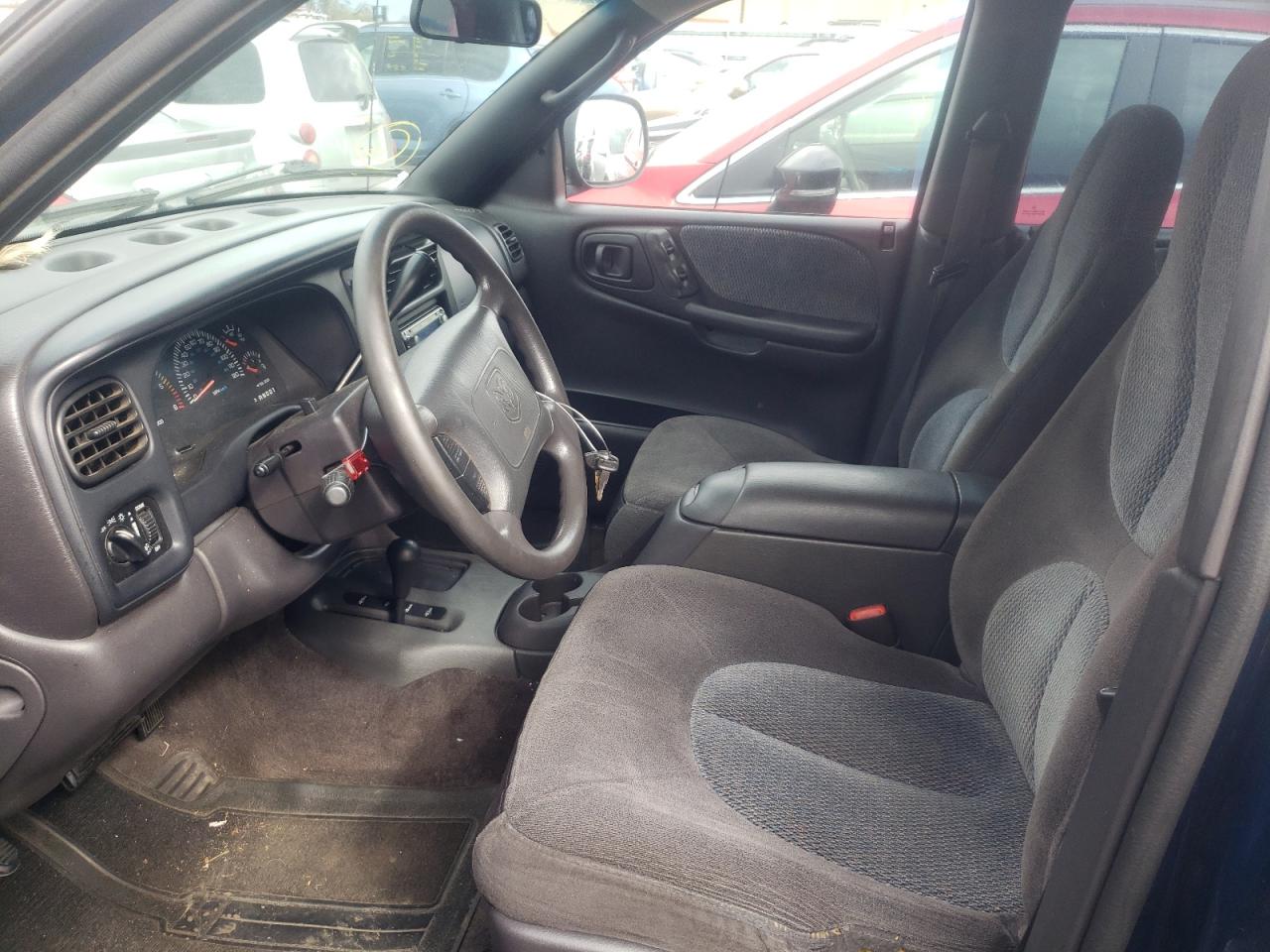 Photo 5 from auction – 2000 DODGE DURANGO with VIN 1B4HS28Z2YF135689