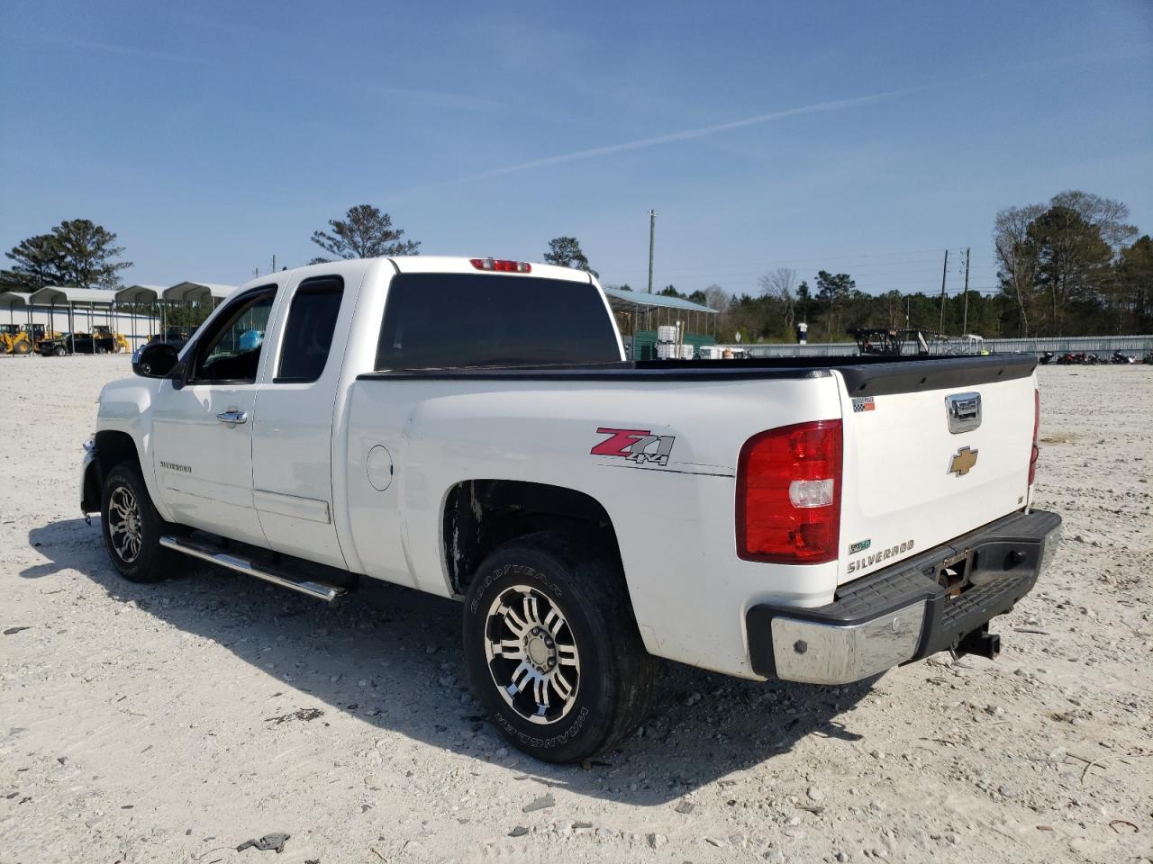 Photo 3 from auction – 2010 CHEVROLET SILVERADO with VIN 1GCSKSE34AZ288314