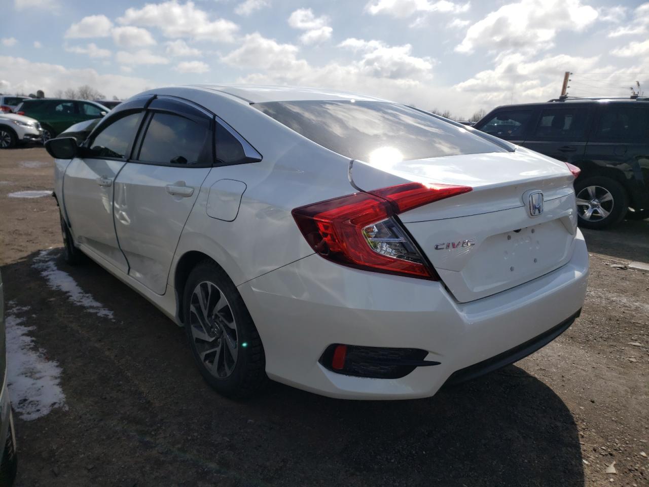 Photo 3 from auction – 2018 HONDA CIVIC EX with VIN 2HGFC2F85JH005994