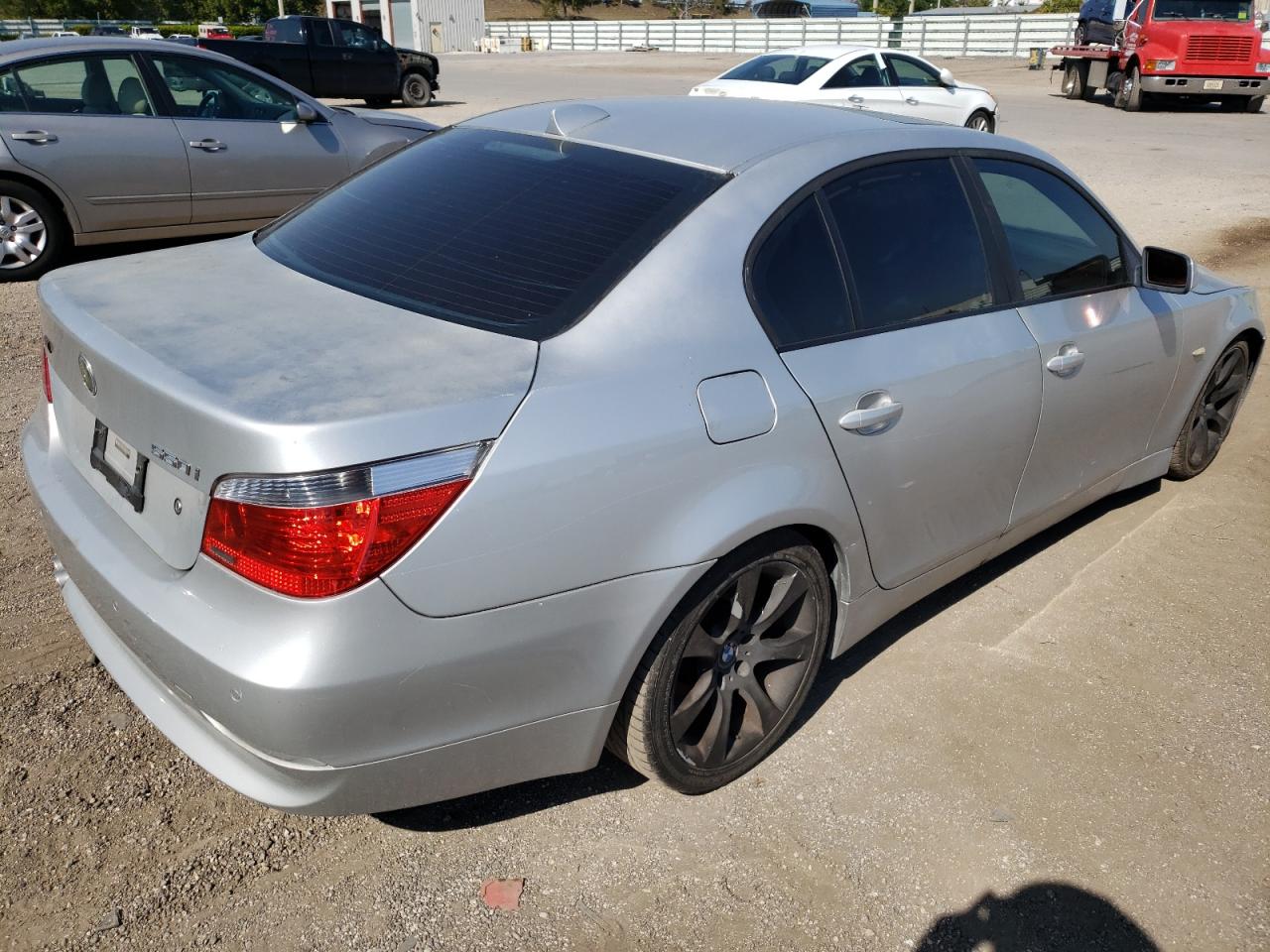 Photo 4 from auction – 2007 BMW 550 I with VIN WBANB53507CP04418
