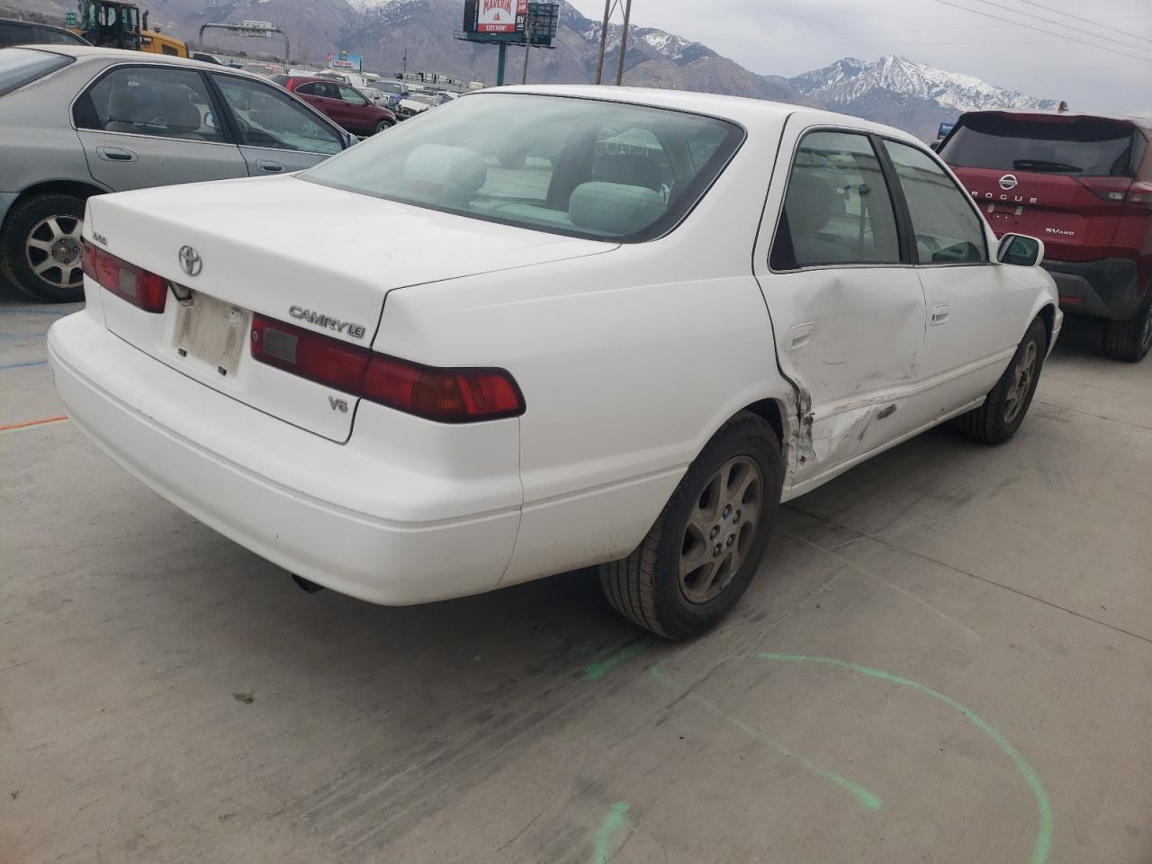 Photo 4 from auction – 1998 TOYOTA CAMRY LE with VIN JT2BF28K9W0091599