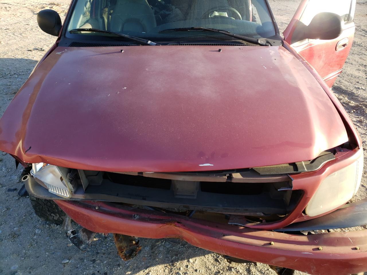 Photo 7 from auction – 2000 FORD EXPEDITION with VIN 1FMRU156XYLA72201