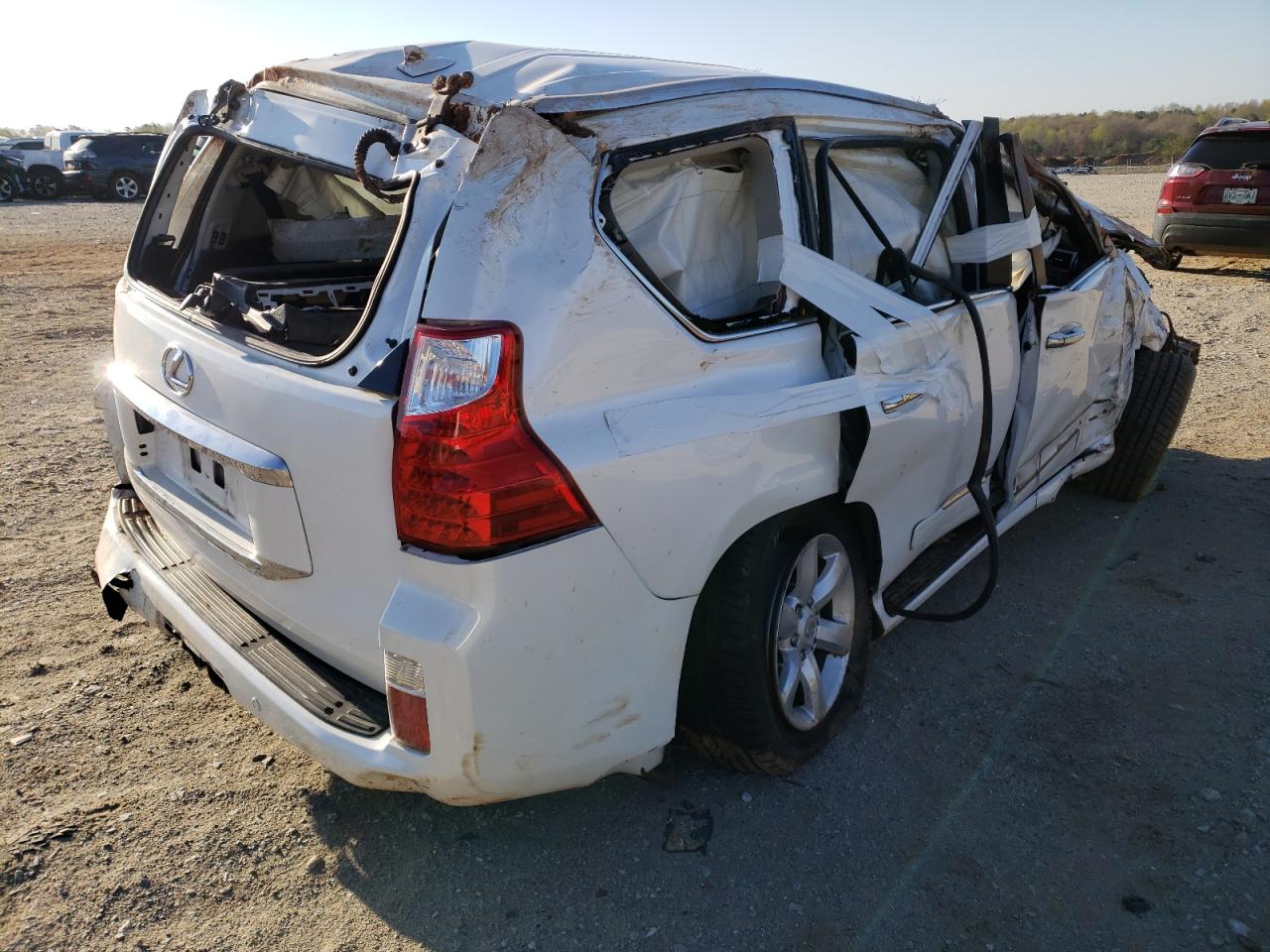 Photo 4 from auction – 2011 LEXUS GX 460 PRE with VIN JTJJM7FXXB5032138
