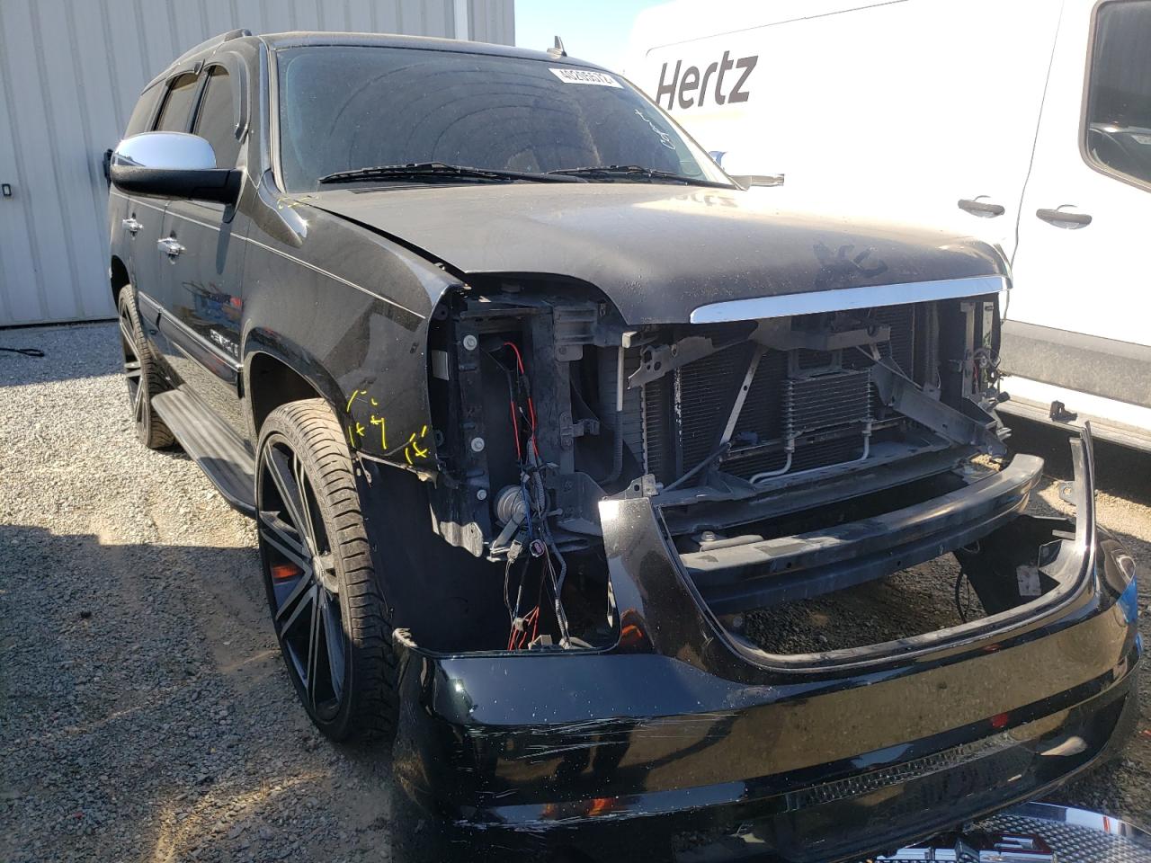GMC YUKON DENA 2008 مع رقم تعريف المركبة 1GKFK63808J242547 - صورة من المزاد