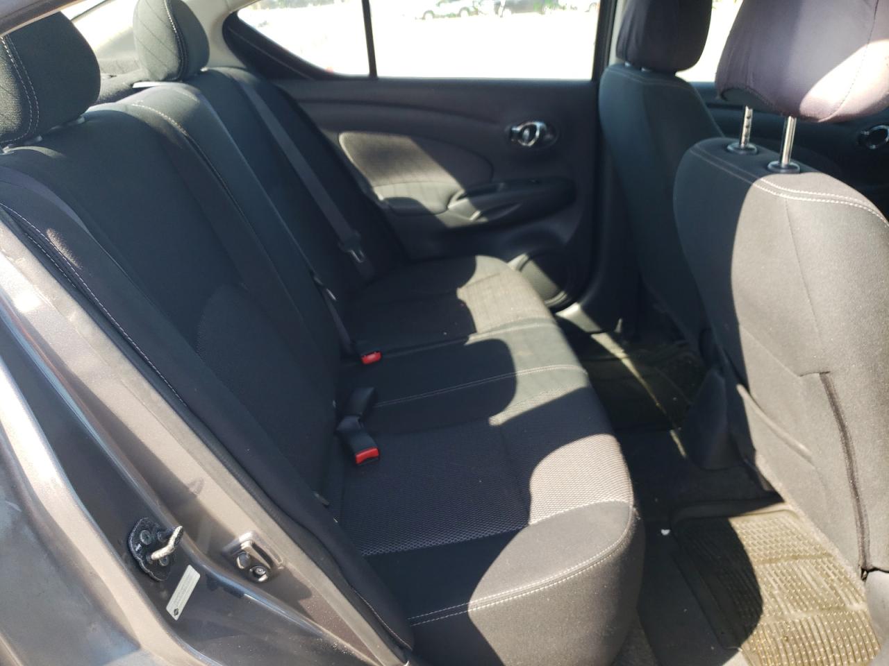 Photo 6 from auction – 2016 NISSAN VERSA S with VIN 3N1CN7AP8GL830955