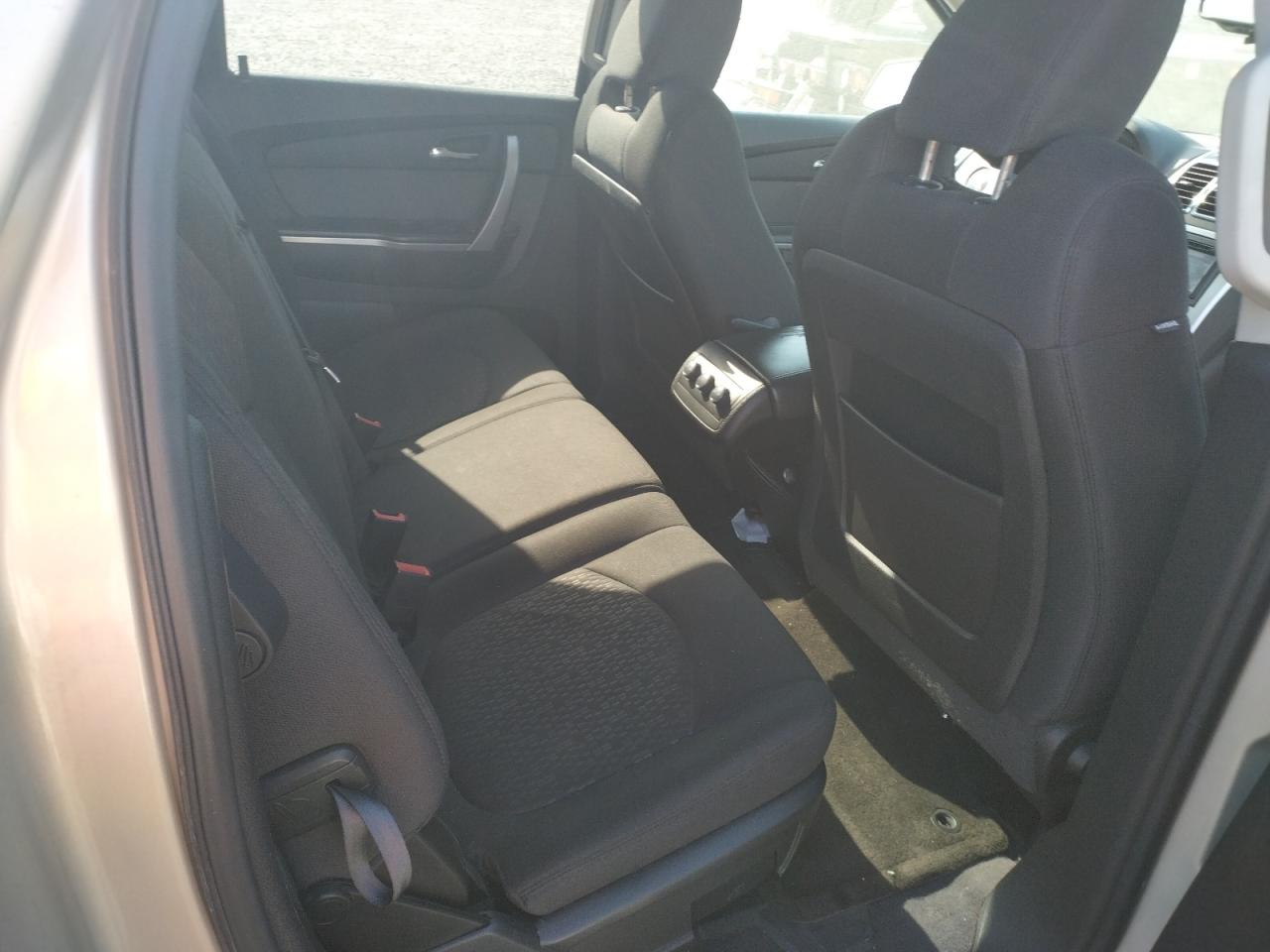 Photo 6 from auction – 2010 GMC ACADIA SL with VIN 1GKLRKEDXAJ176368